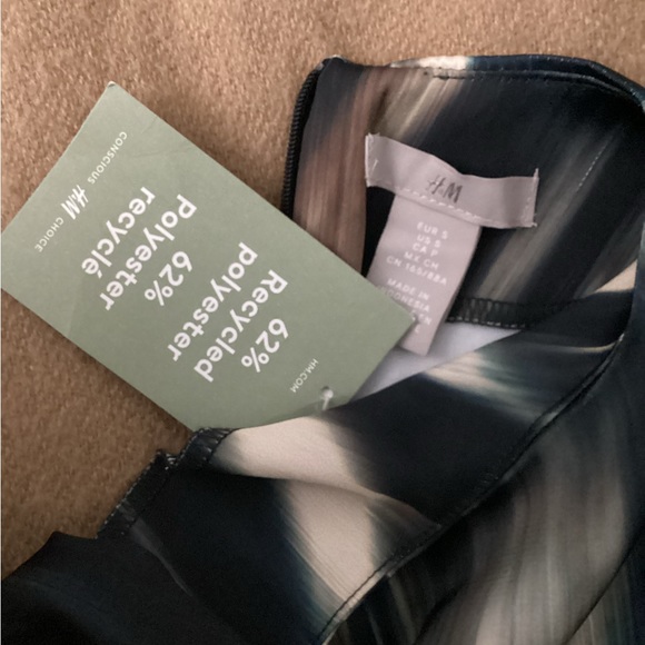 H&M shift midi short sleeve dress size small - Picture 3 of 3